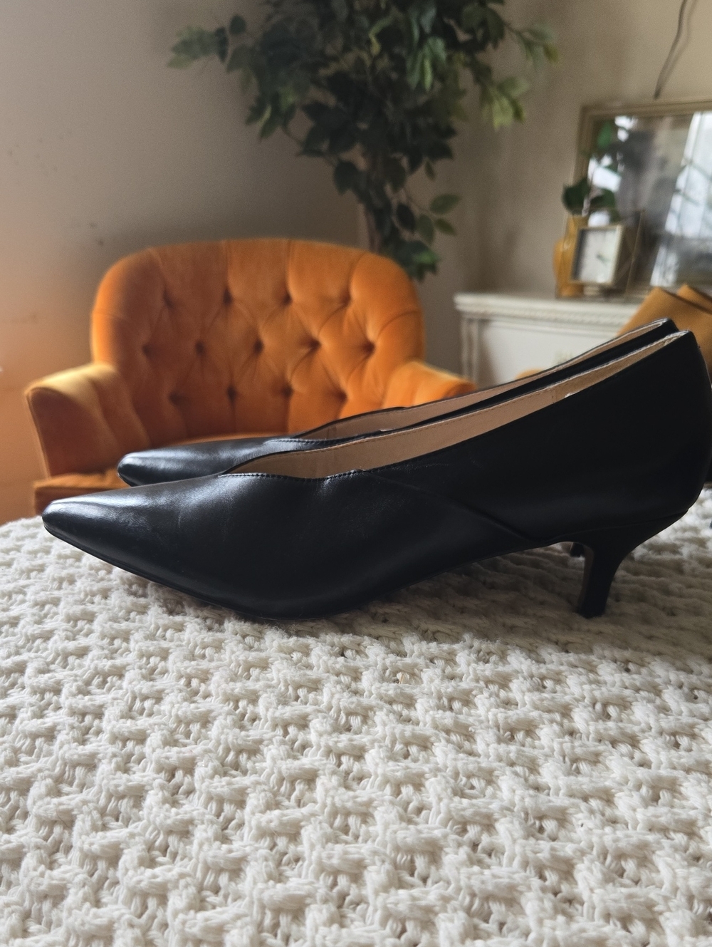 Topshop Black Pointed-Toe Kitten Heels